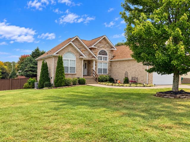 3395 Nina Cir