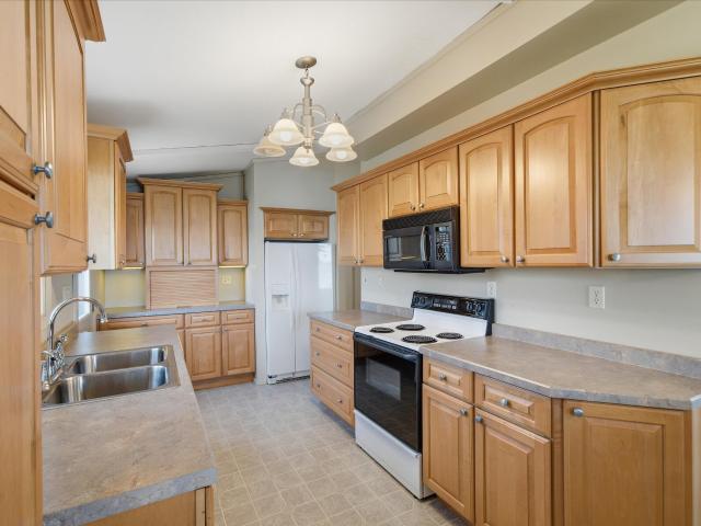 3396 Lake Dr