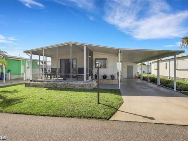 3390 Galaxy Way, North Fort Myers, FL 33903