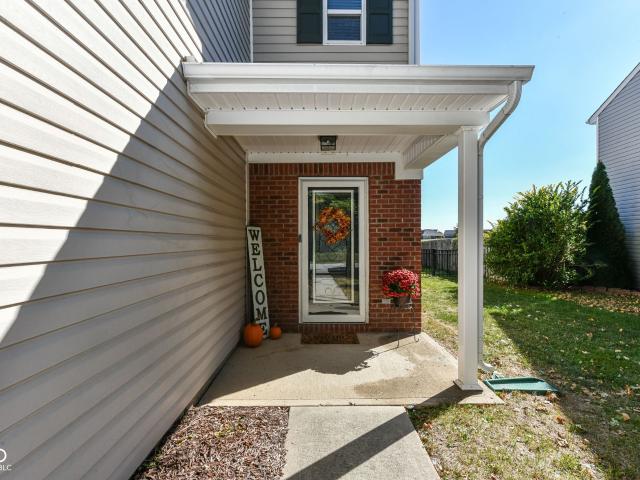 3391 Roundlake Ln, Whitestown, IN 46075 | MLS #11562