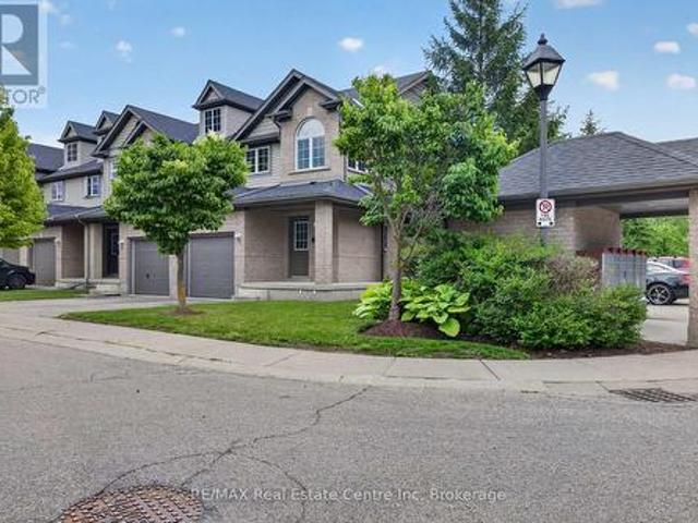 37 30 Vaughan Street, Guelph Clairfields/Hanlon Business Park, ON, N1G 0B6 townhouse for sale | Listing ID X13468 | Royal LePage