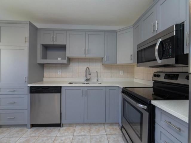 37 381 St Nw, Edmonton, AB, T6K 4C7 townhouse for sale | Listing ID E4505 | Royal LePage