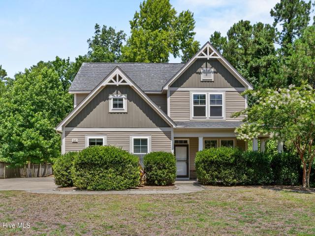 37 Twisted Oak Court