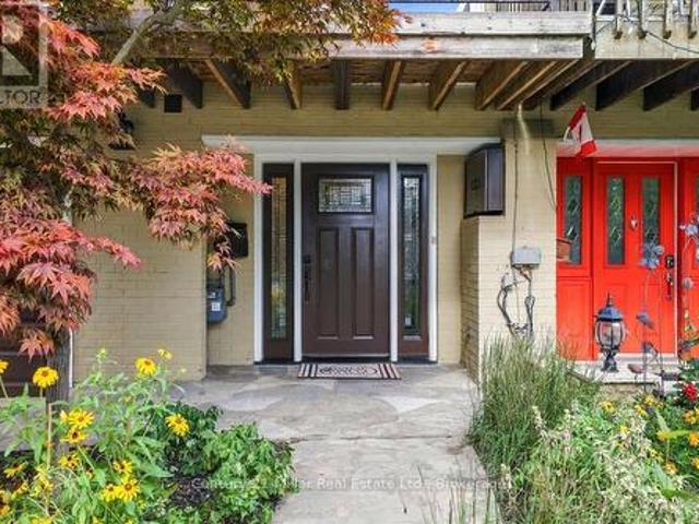 37 Tulip Street S, Oakville Br Bronte, ON, L6L 3V3 house for sale | Listing ID W13821 | Royal LePage