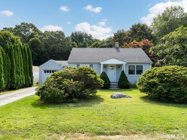 37 Wayne Rd, Groton, CT 06340