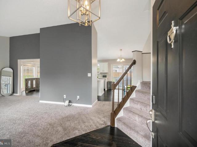 37 Woods Edge Court