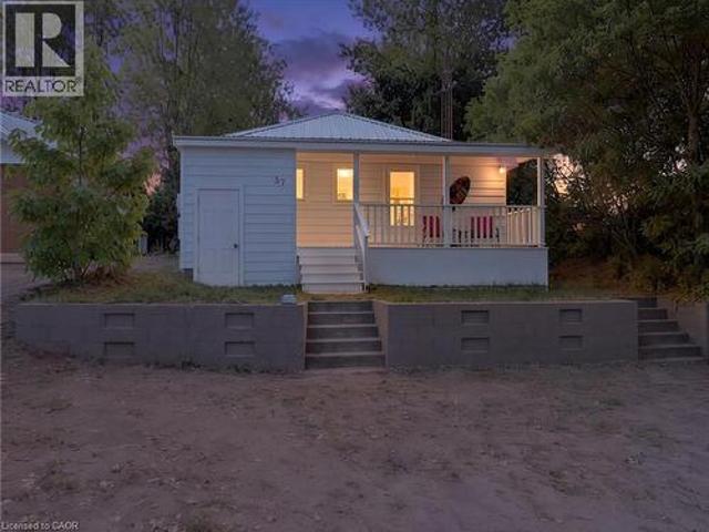 37 Woodstock Avenue, Long Point, ON, N0E 1M0 house for sale | Listing ID 40856 | Royal LePage