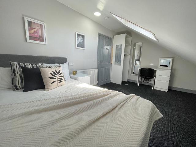 37 Albert Edward Road, Liverpool, L7 8RZ, United Kingdom | 6 bed townhouse for rent #134169322 | Rentberry