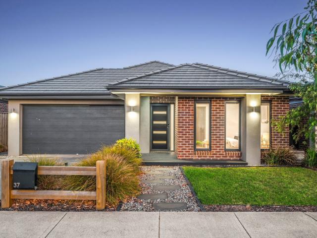 37 Ashbury Boulevard