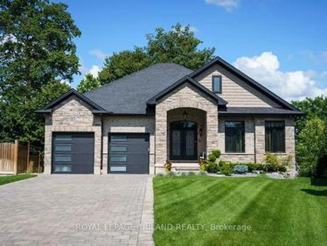 37 Ashby Crescent, Strathroy Caradoc Sw, ON, N7G 0A7 house for sale | Listing ID X13781 | Royal LePage