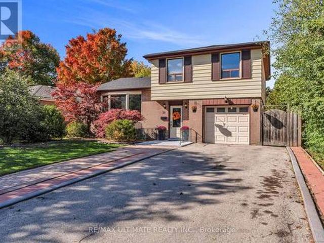 37 Banbury Court, Brampton, ON, L6T 1Y9 house for sale | Listing ID W13093 | Royal LePage