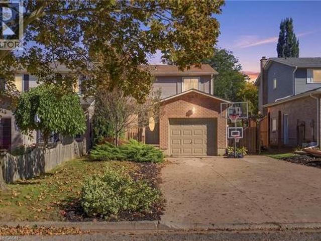 37 Bayview Drive, Grimsby, ON, L3M 4Z6 house for sale | Listing ID 40869 | Royal LePage