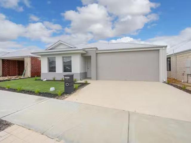 37 Brooking Street, South Guildford, WA 6055