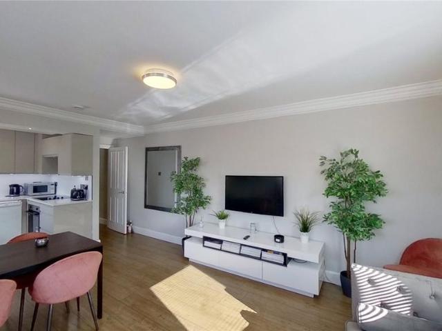 37 Caledonian Crescent, City of Edinburgh, EH11 2AL, United Kingdom | 2 bed apartment for rent #120346000 | Rentberry