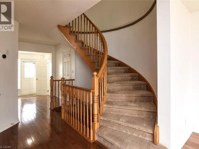 37 CORNERSTONE Drive, Stoney Creek, Ontario, L8J0A1