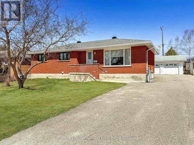 37 Clark Street, Kapuskasing, ON, P5N 1L3 house for sale | Listing ID T12735 | Royal LePage