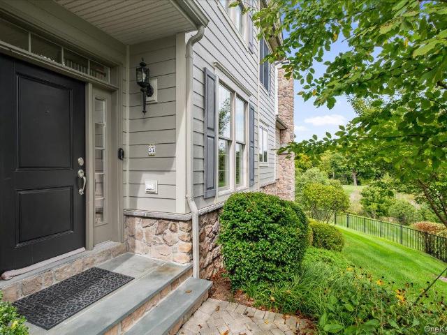 37 Deforest Drive