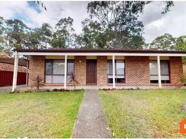 37 Dumaresq Parade, Metford House for rent Listed by Leah Jay.