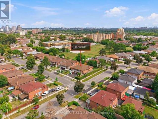 37 Firenza Drive, Toronto, ON, M9L 1A4 house for sale | Listing ID W13668 | Royal LePage