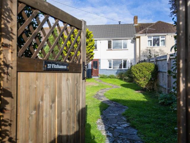 37 Fitzhamon Avenue, Llantwit Major. 3 bed terraced house to rent £1,350 pcm £312 pw