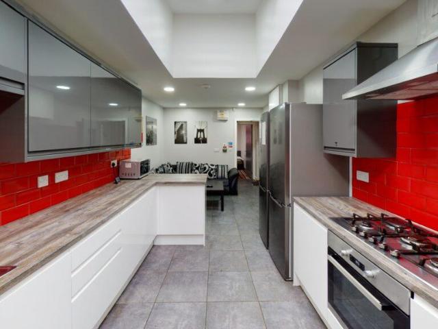 37 George Road, Metchley, B29 6AH, United Kingdom | 5 bed house for rent #134170393 | Rentberry