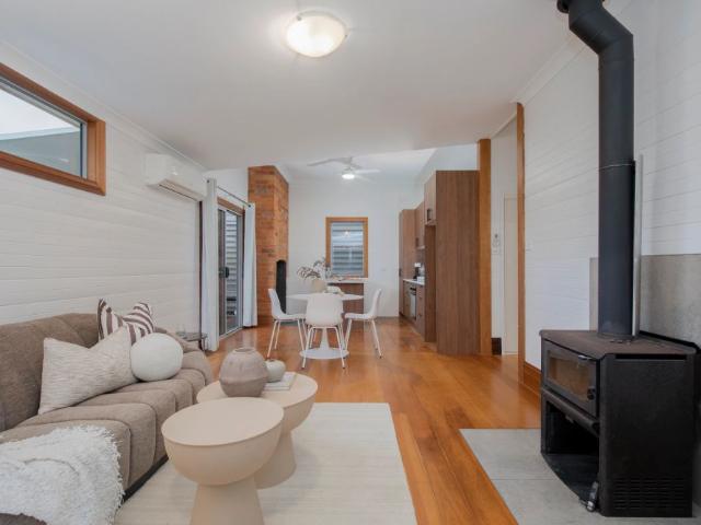 37 Girling Street