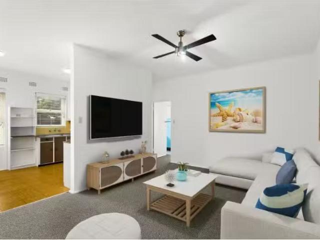 3/7 Gladstone Street, Bexley Apartment for rent Listed by Chr.