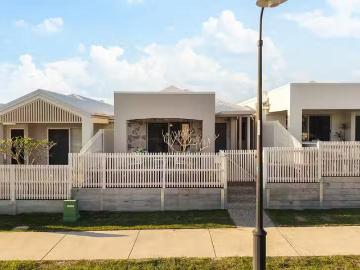 37 Harmony Crescent, South Ripley, QLD 4306