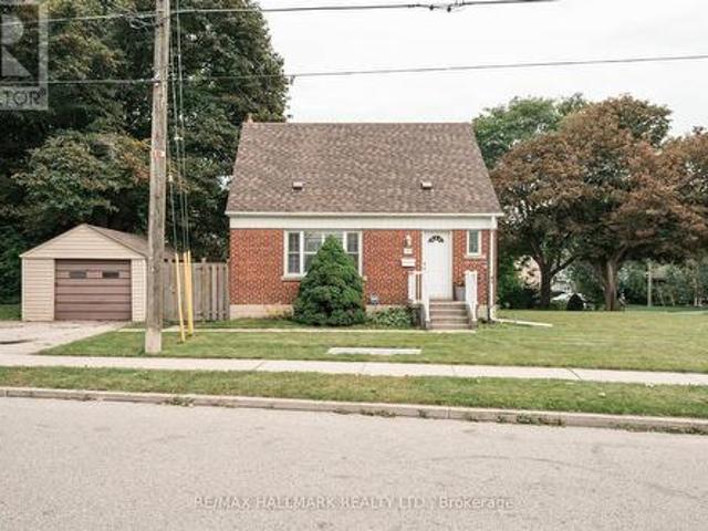 37 Holswade Road, Toronto, ON, M1L 2G5 house for sale | Listing ID E13781 | Royal LePage