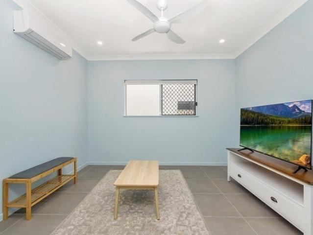 37 Hurricane St, Oonoonba