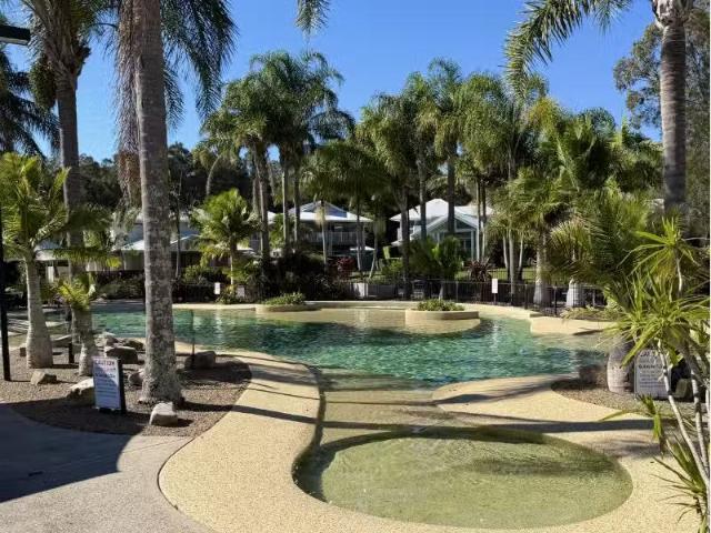 37 Kingfisher Circuit, CAMS WHARF Townhouse for rent Listed b.