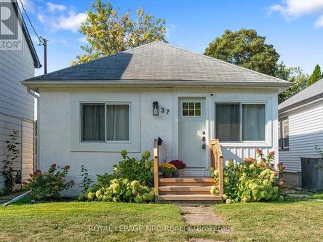 37 Lock Street, St. Catharines Port Dalhousie, ON, L2N 5B8 house for sale | Listing ID X12910 | Royal LePage