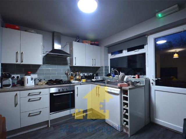 37 Lodge Hill Road, Metchley, B29 6NU, United Kingdom | 5 bed townhouse for rent #135185246 | Rentberry