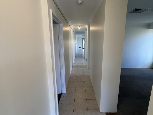 37 Mccubbin LoopSeville Grove WA 6112, Australia