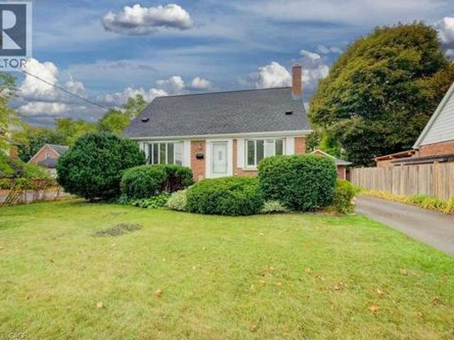 37 Margaret Avenue N, Waterloo, ON, N2J 3P3 house for sale | Listing ID 40868 | Royal LePage