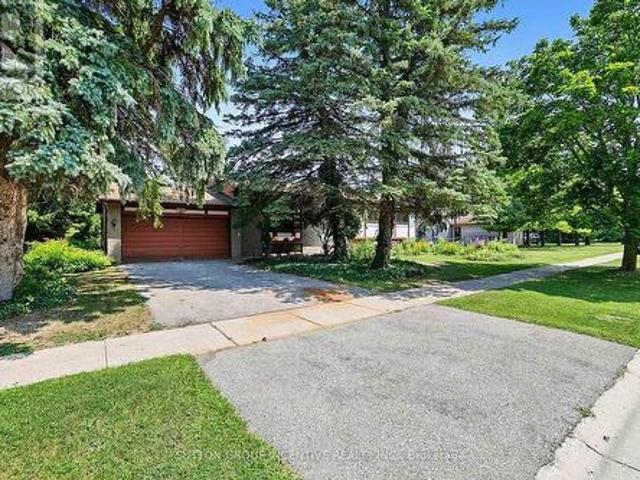 37 Moore Park Drive, King, ON, L0G 1T0 house for sale | Listing ID N13667 | Royal LePage