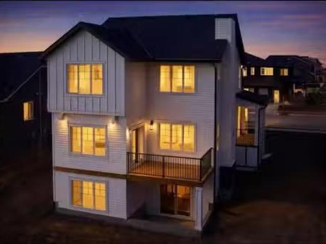 37 North Bridges Landing, Langdon, AB, T0J 1X3 house for sal.