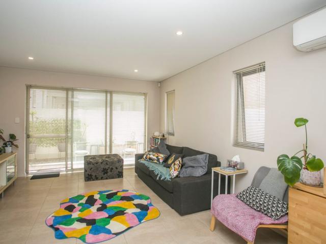 3/7 North StreetMidland WA 6056, Australia