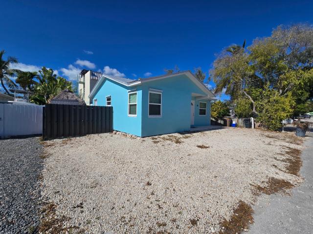 37 Orange Dr, Key Largo, FL 33037 | MLS #A12019