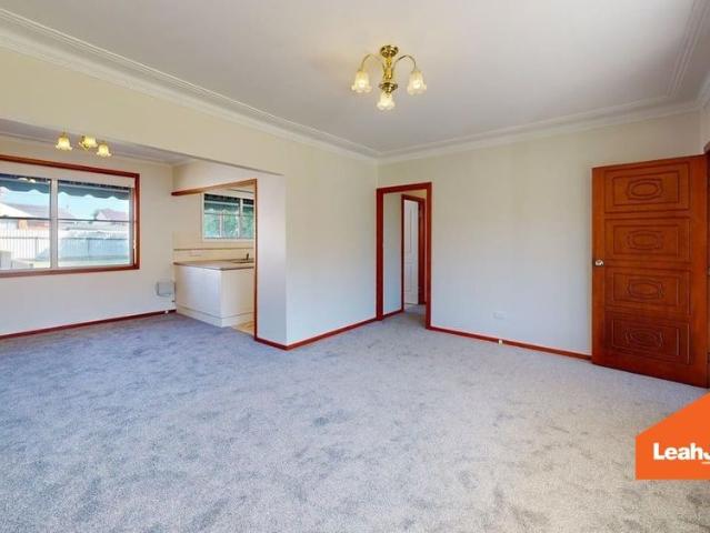 37 Perth Avenue, East Maitland NSW 2323