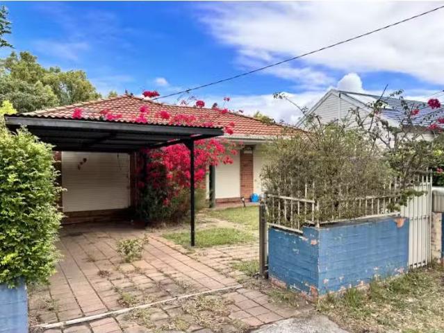 37 Polding Street, Fairfield Heights House for rent Listed by.