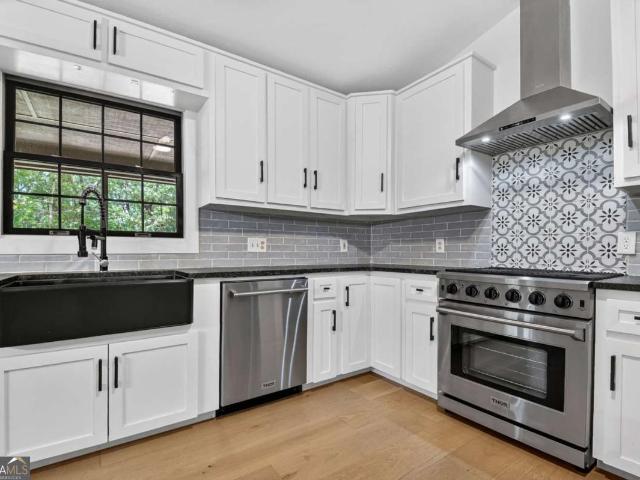 37 River Ridge