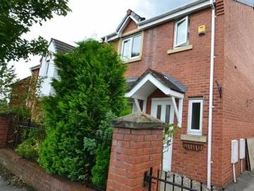 37 Rolls Crescent, Manchester, M15 5FT, United Kingdom | 3 bed house for rent #23475750 | Rentberry