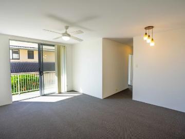 3/7 Rowlands Street
