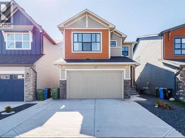 37 Rowmont Common Nw, Calgary, AB, T3L 0L4 house for sale | Listing ID A2346 | Royal LePage