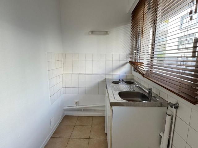 37 RUE SAINT ISIDORE 69003 LYON