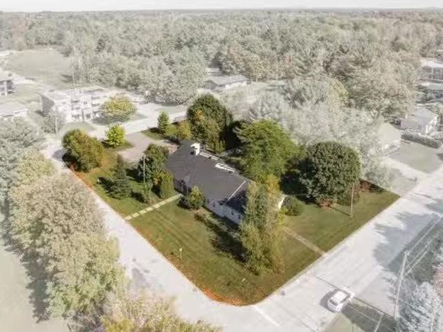 37 Rue St Joseph, Bedford Ville, QC, J0J 1A0 investment fo.