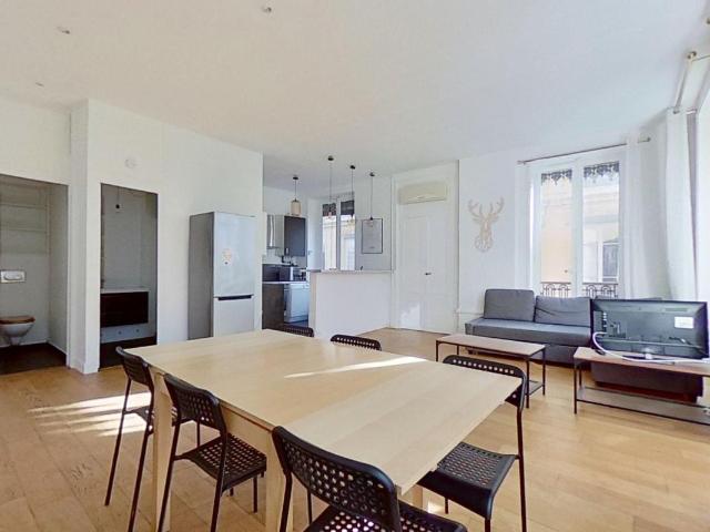 37 rue Paul Chenavard Lyon 69001 T2 bis Meublé 1190 €CC