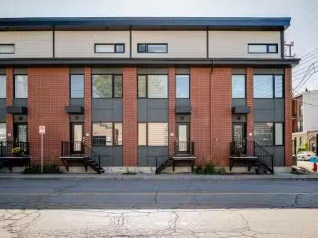 37 Rue Provost, Montréal Lachine, QC, H8S 1L2 condo for sa.