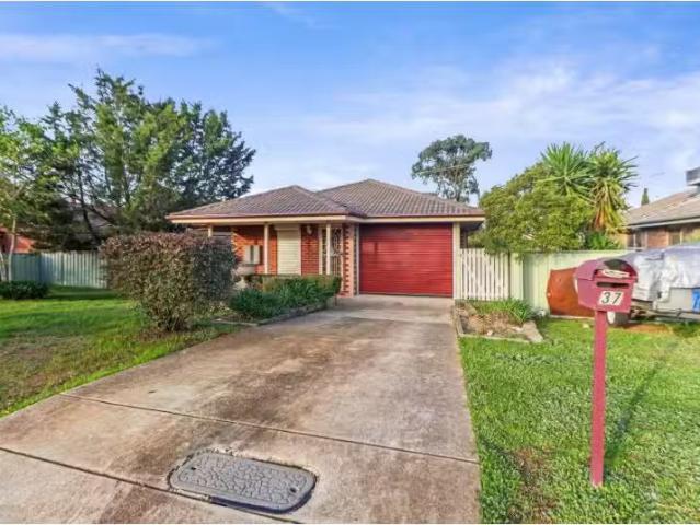 37 Schipp Street, Forest Hill House for rent Listed by Proper.